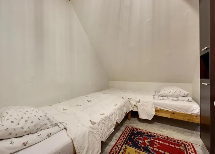 U Lawendowej Wiedzmy مزرعة للإقامة ايستينبا